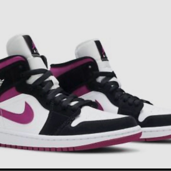 Jordan Women's Sneakers in Black, White, and Purple - Picture 2 of 4